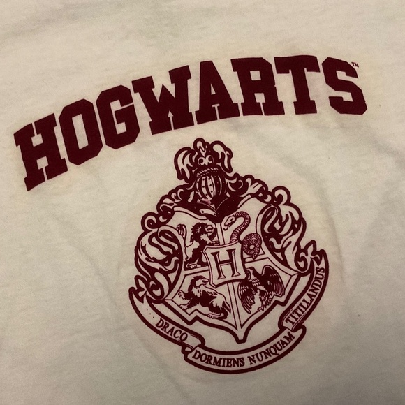 ⚡️HOGWARTS t-shirt - YOUTH size XL - Picture 2 of 5